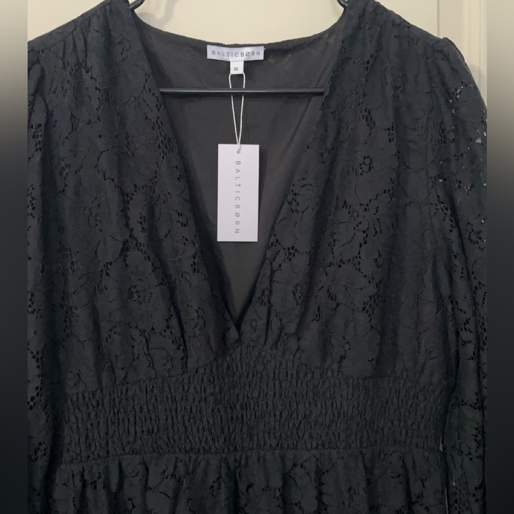 Baltic Born Aphrodite lace MAXI dress - BLACK / SIZE XL